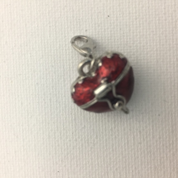 Enamel Heart Locket - Urban Outfitters - Picture 2 of 5